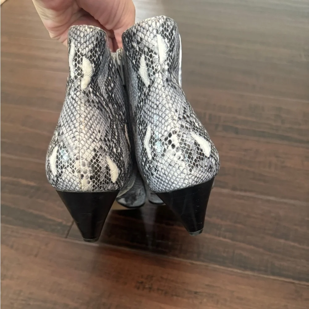 Nanette Lepore classic snakeskin print pointy toe kitten heel ankle booties